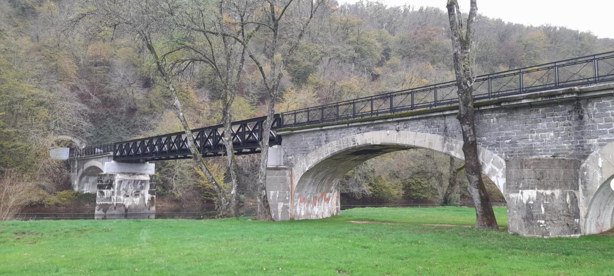 Le Sentier Des Lavandes Vresse-sur-Semois Exteriör bild